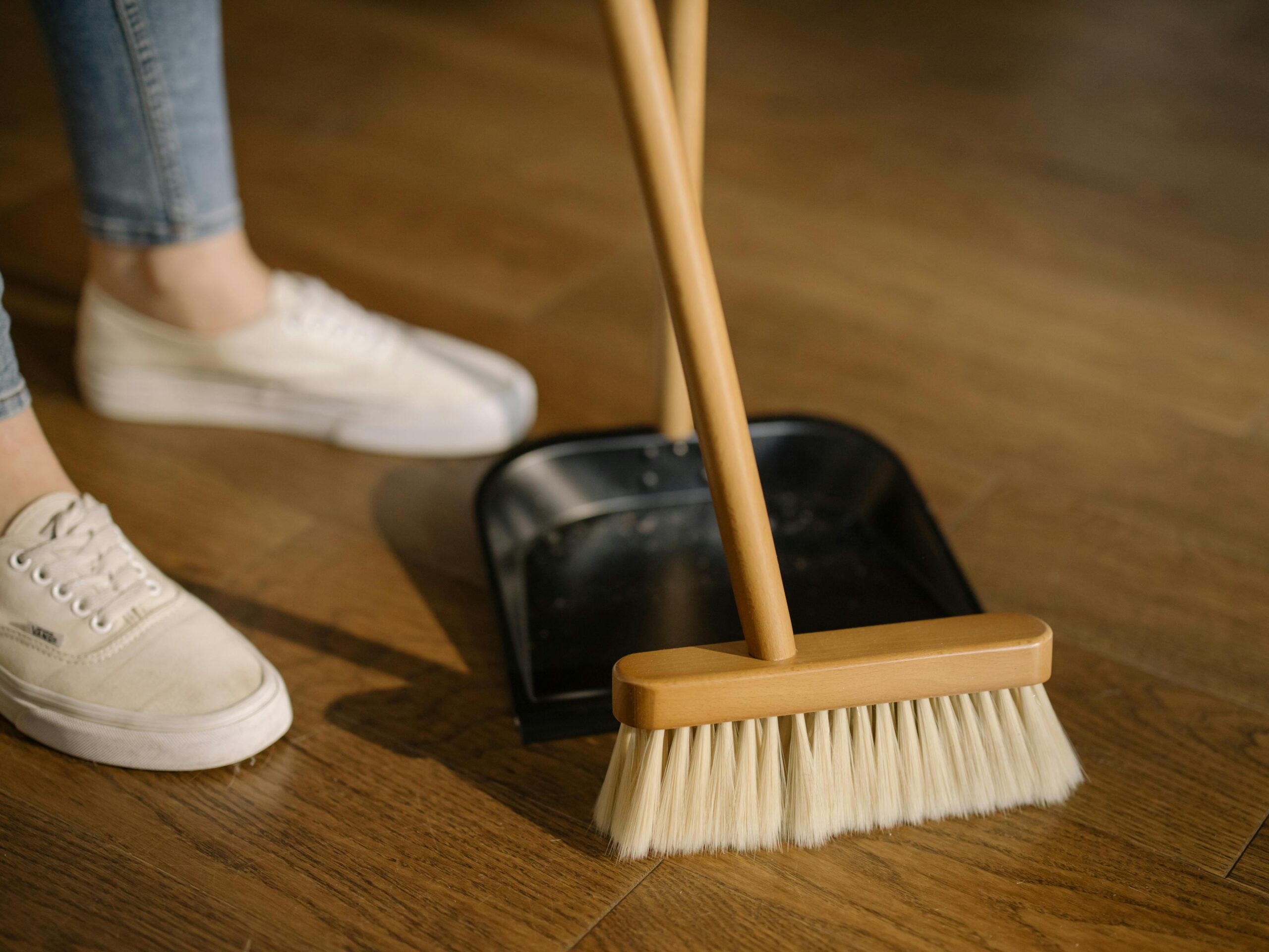 broom and dustpan for move out cleaning services salt lake city